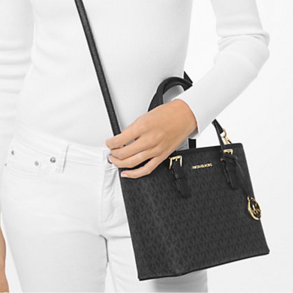 MICHAEL KORS
Jet Set Travel Extra-Small Logo Top-Zip Tote Bag
Black
NWT - Picture 1 of 16